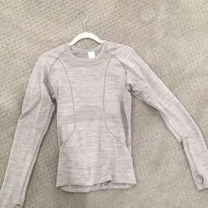 TKEQ Long sleeve athletic shirt